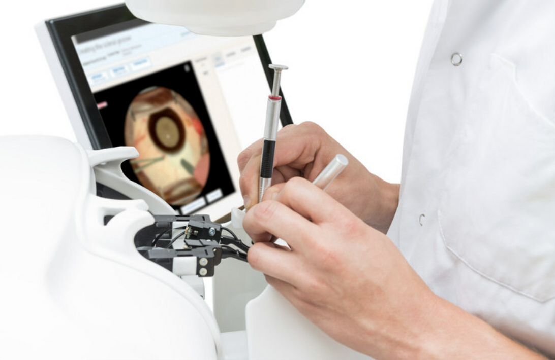 HelpMeSee announces global launch of next-generation simulation-based eye surgery training for phacoemulsification. Innovative training instills confidence for surgery on the human eye. (Image courtesy of HelpMeSee)