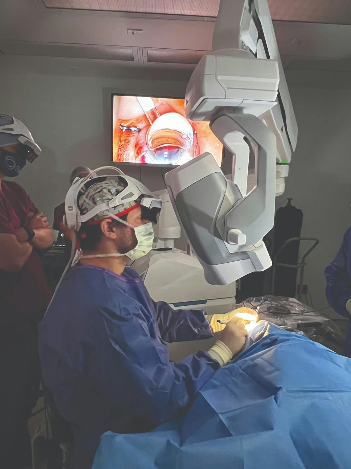 Figure: Eric D. Rosenberg, DO, MScEng, performs 3D heads-up surgery with the Beyeonics One ophthalmic exoscope. (Image courtesy of Eric D. Rosenberg, DO, MScEng)